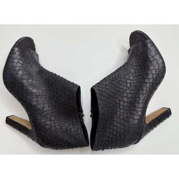 Vince Sierra Peep Toe Bootie Black Textured Python Pattern Heel Size 38 7.5 US - Picture 10 of 13